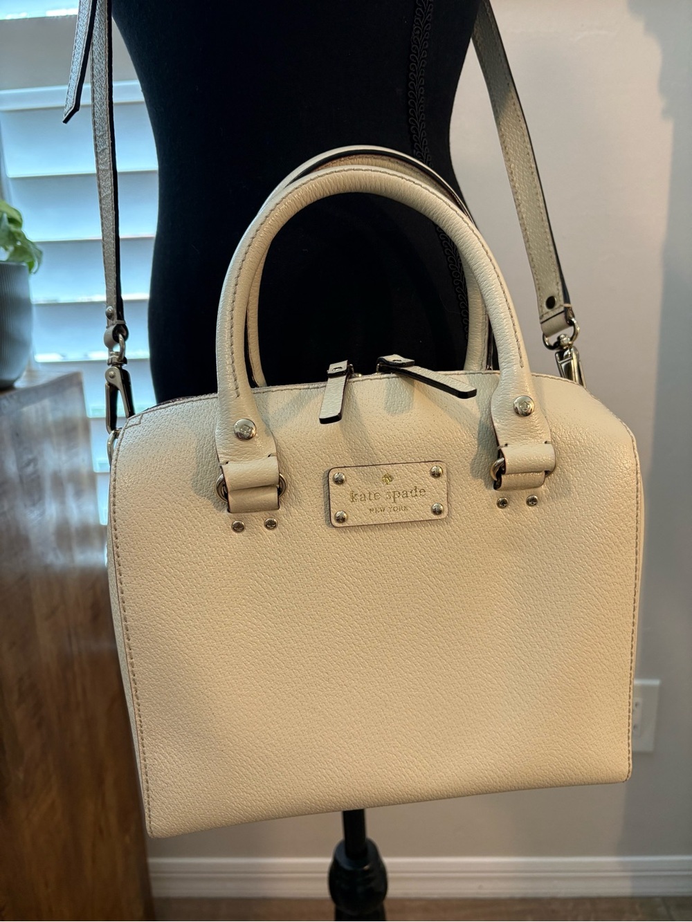 Kate Spade Cream Handbag/Crossbody Bag - Picture 2 of 15